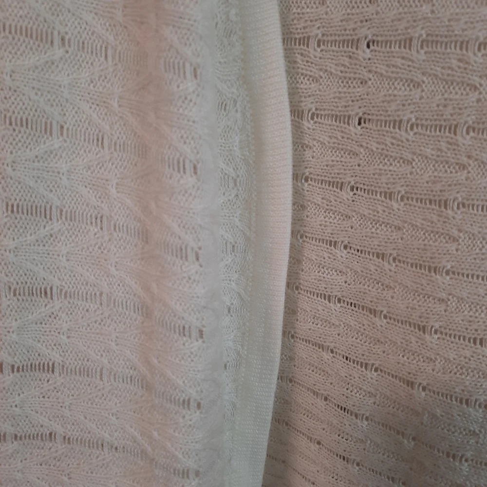 Cardigan - Picture 2 of 3